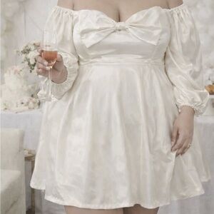Selfie Leslie Off-Shoulder White Mini Dress w/ Detachable Puffy Sleeves Bridal
